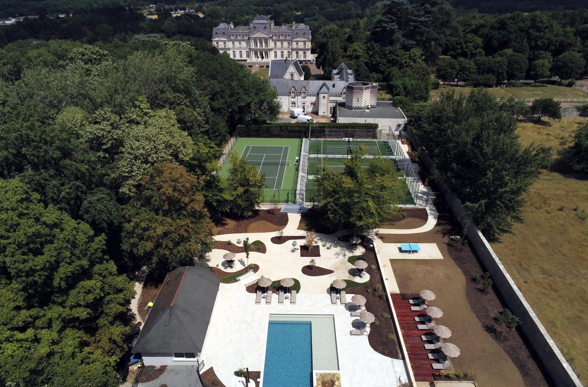  Padel au Château d’Artigny ©️DR