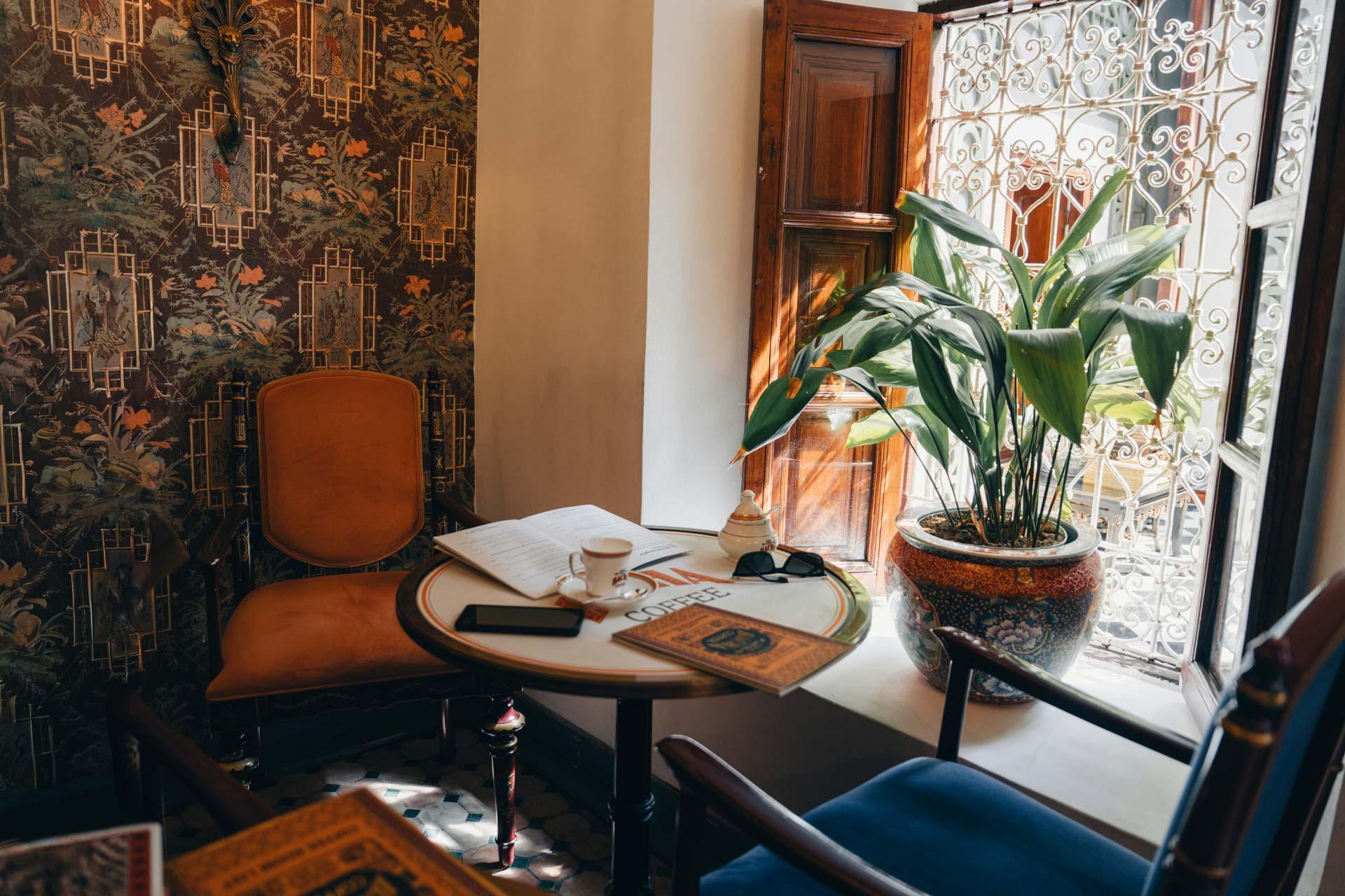 Café, Guéliz ©Peter Thomas