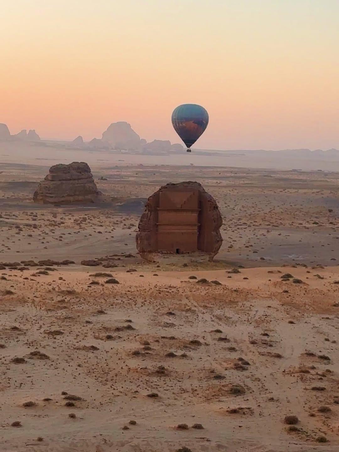 Vol en Montgolfière au dessus d’Alula
