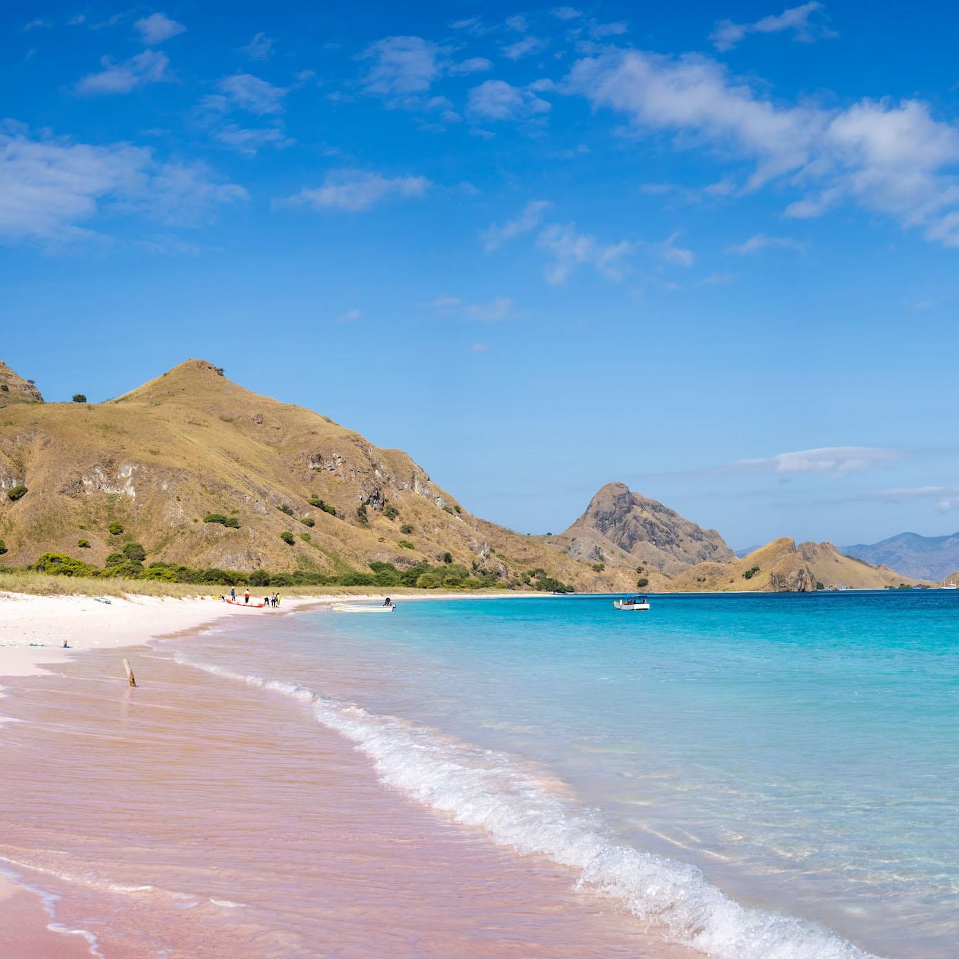 Pink Beach © Mitch Hodiono