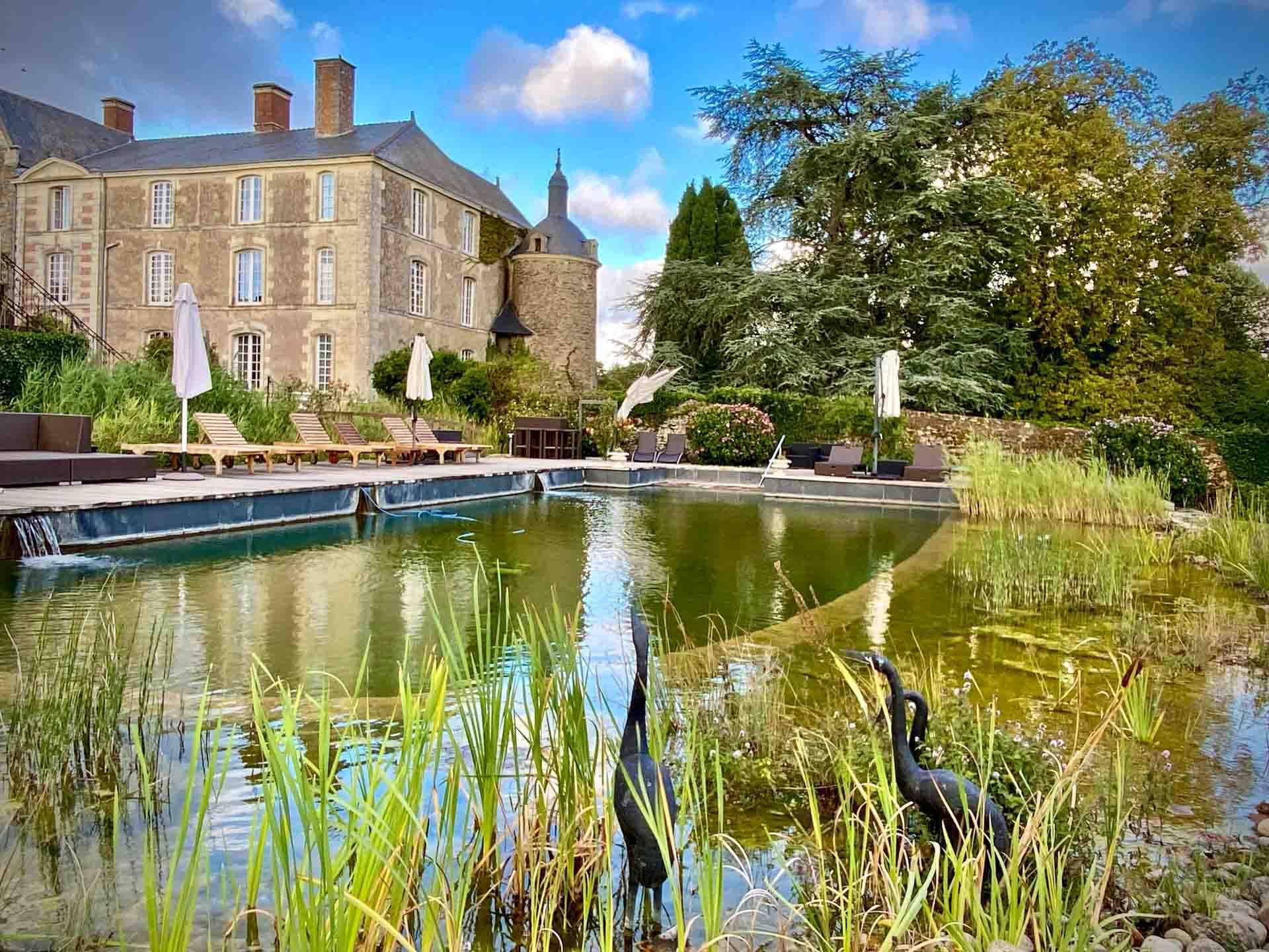 La piscine naturelle du Château de l’Epinal © YONDER/EL