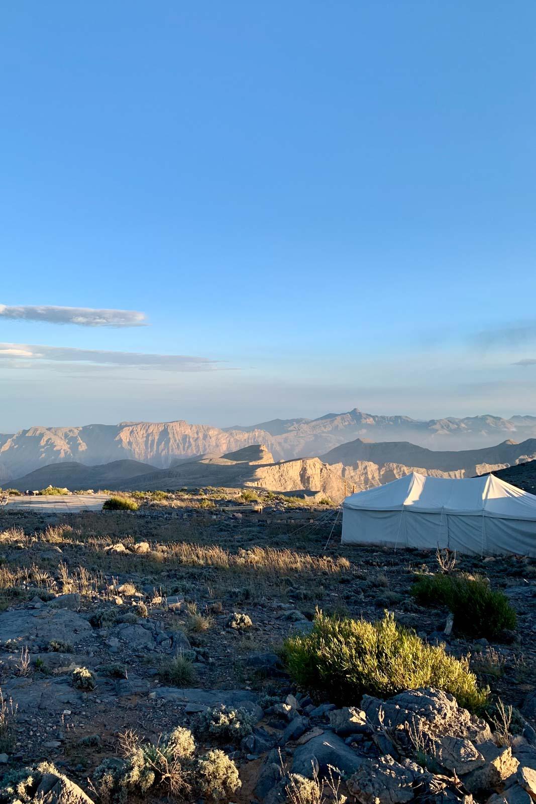 Les Monts Hajar à Ras Al-Khaimah culminent au Jebel Jais à plus de 1 900 mètres d’altitude © YONDER