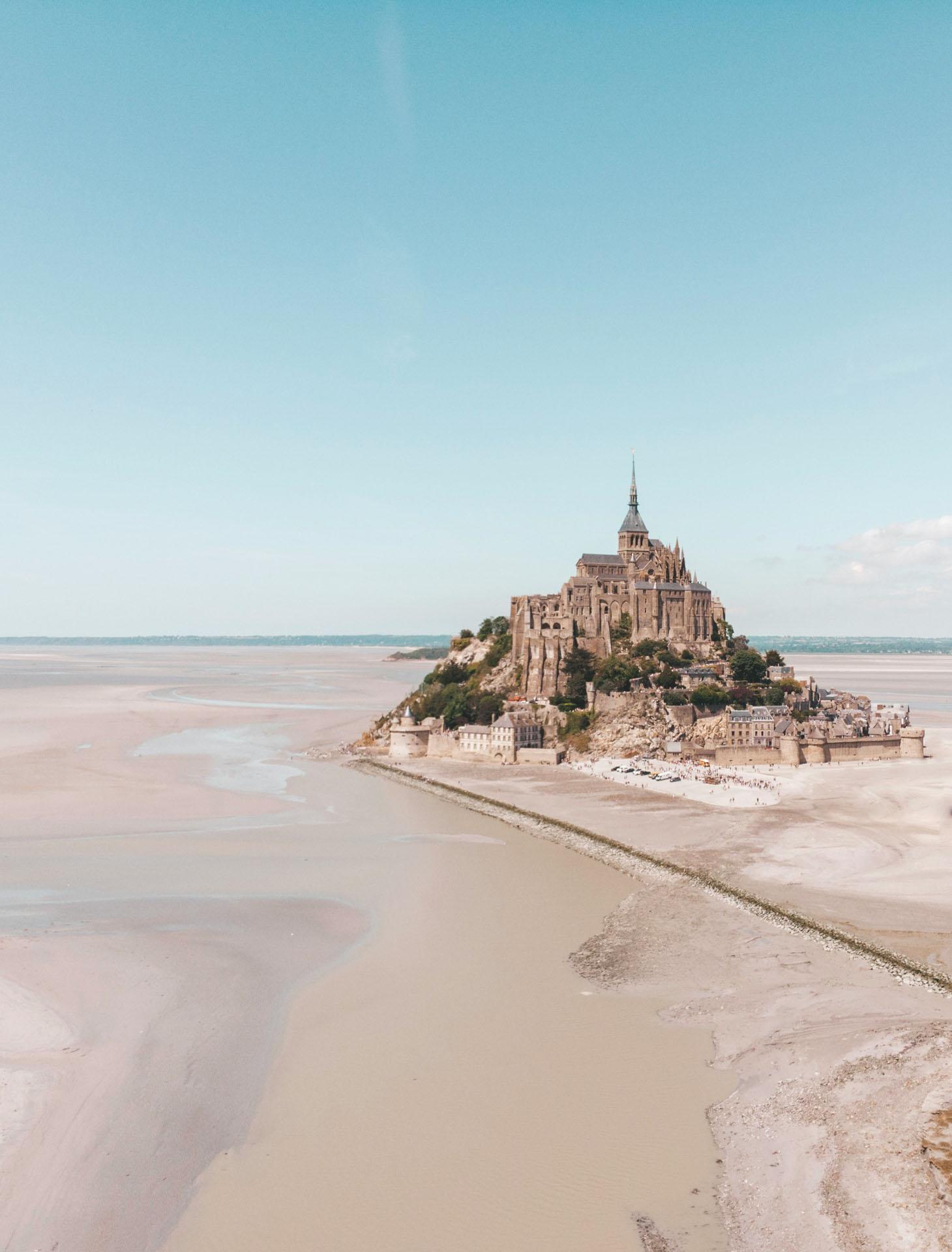 Road trip en van de Granville au Mont Saint-Michel © Roxxie Blachham