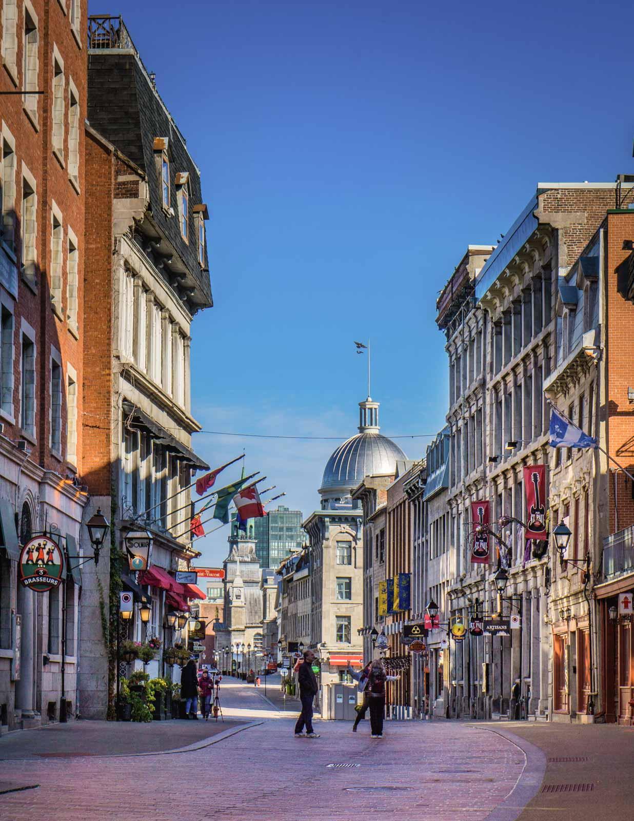 La rue Saint-Paul © Adobestock