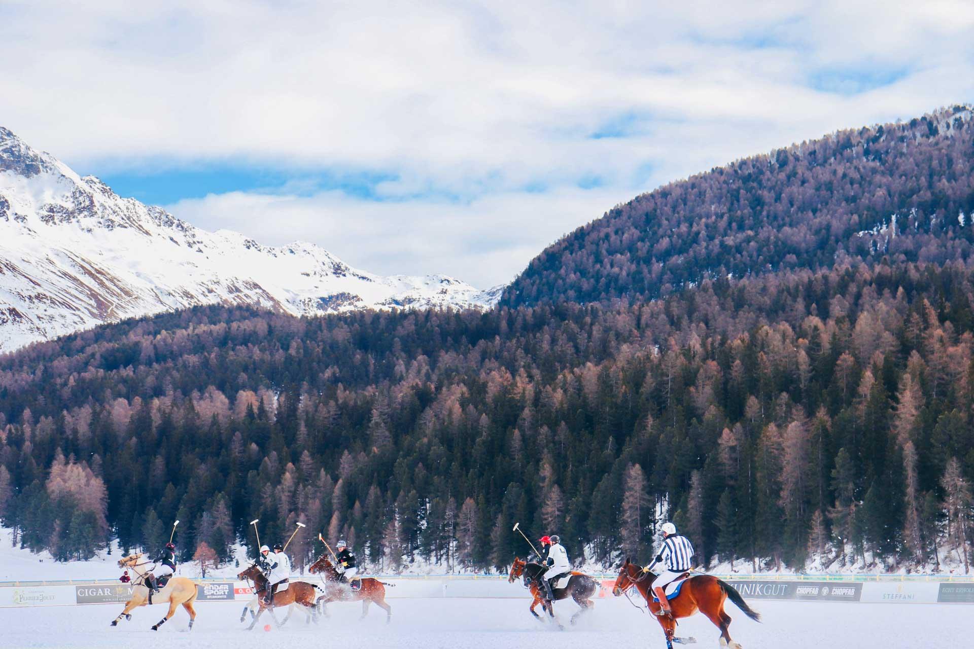 Coupe du monde de polo sur neige sur le lac gelé de St Moritz © PG 
