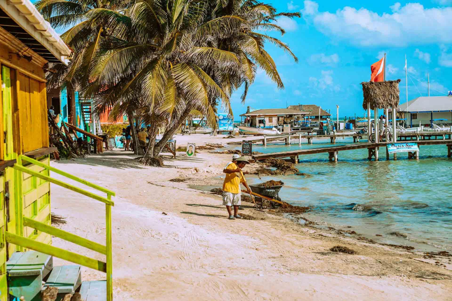 San Pedro Belize © Meritt Thomas 