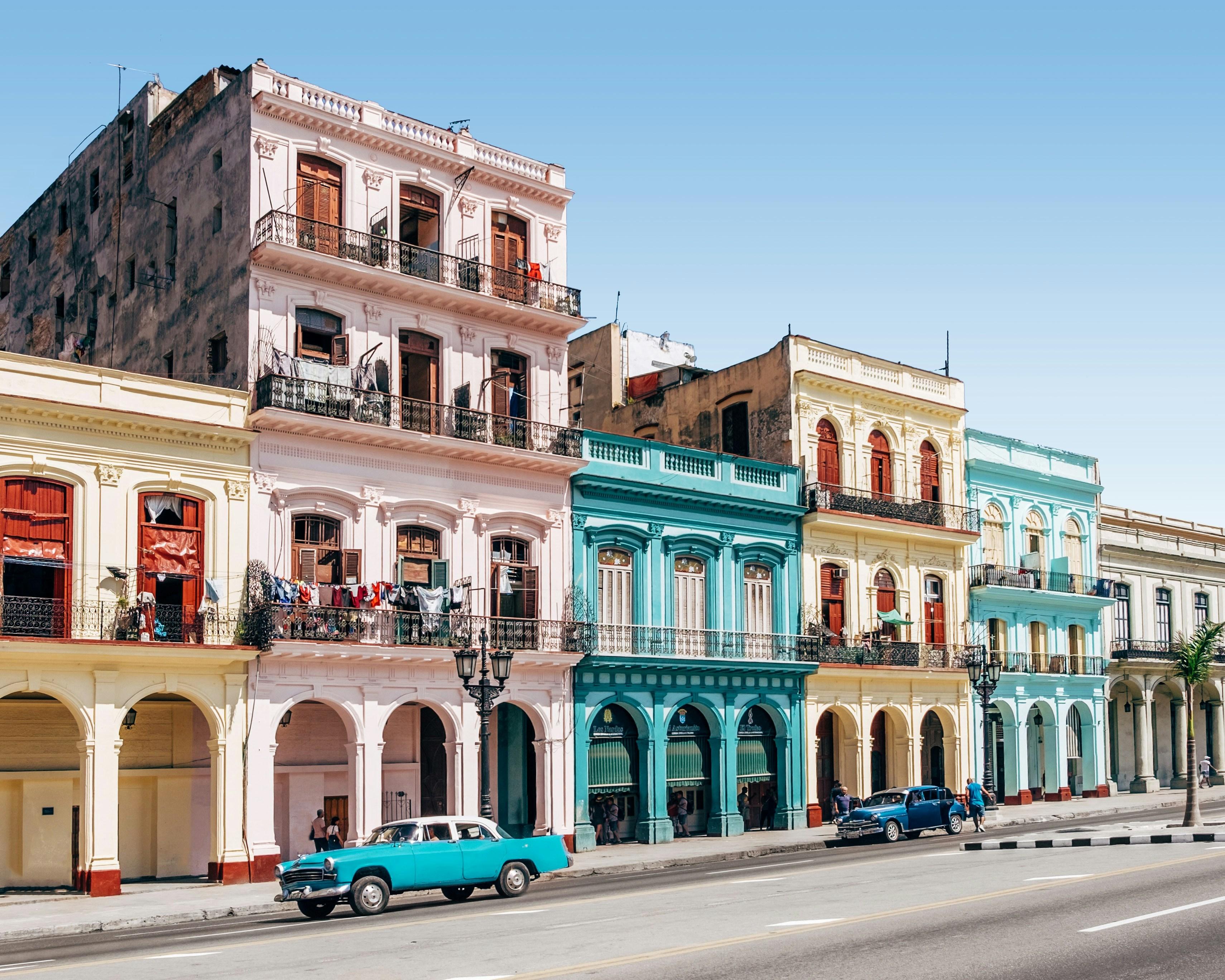 Les célèbres façades colorées à Cuba © Spencer Everett