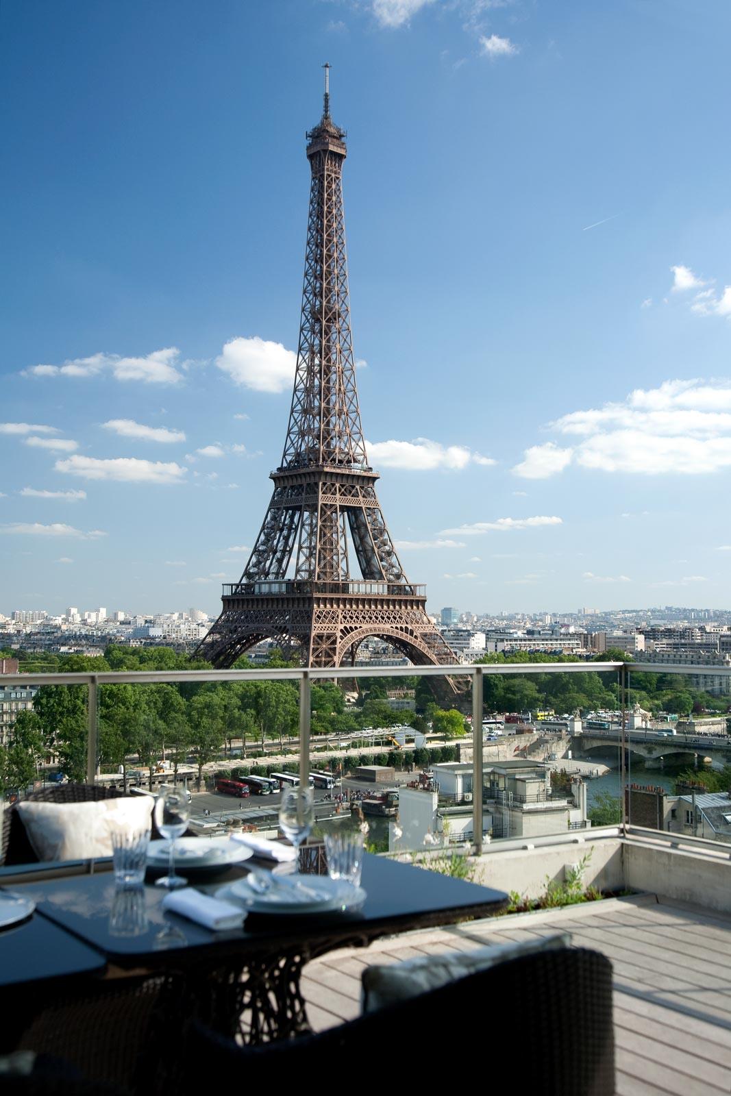 La vue depuis le Shangri-La, hôtel avec vue sur la Seine à Paris © DR