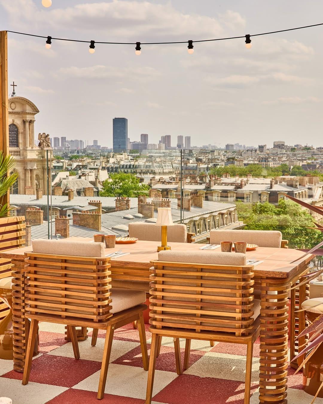 Le rooftop de Paris Terraza Mikuna