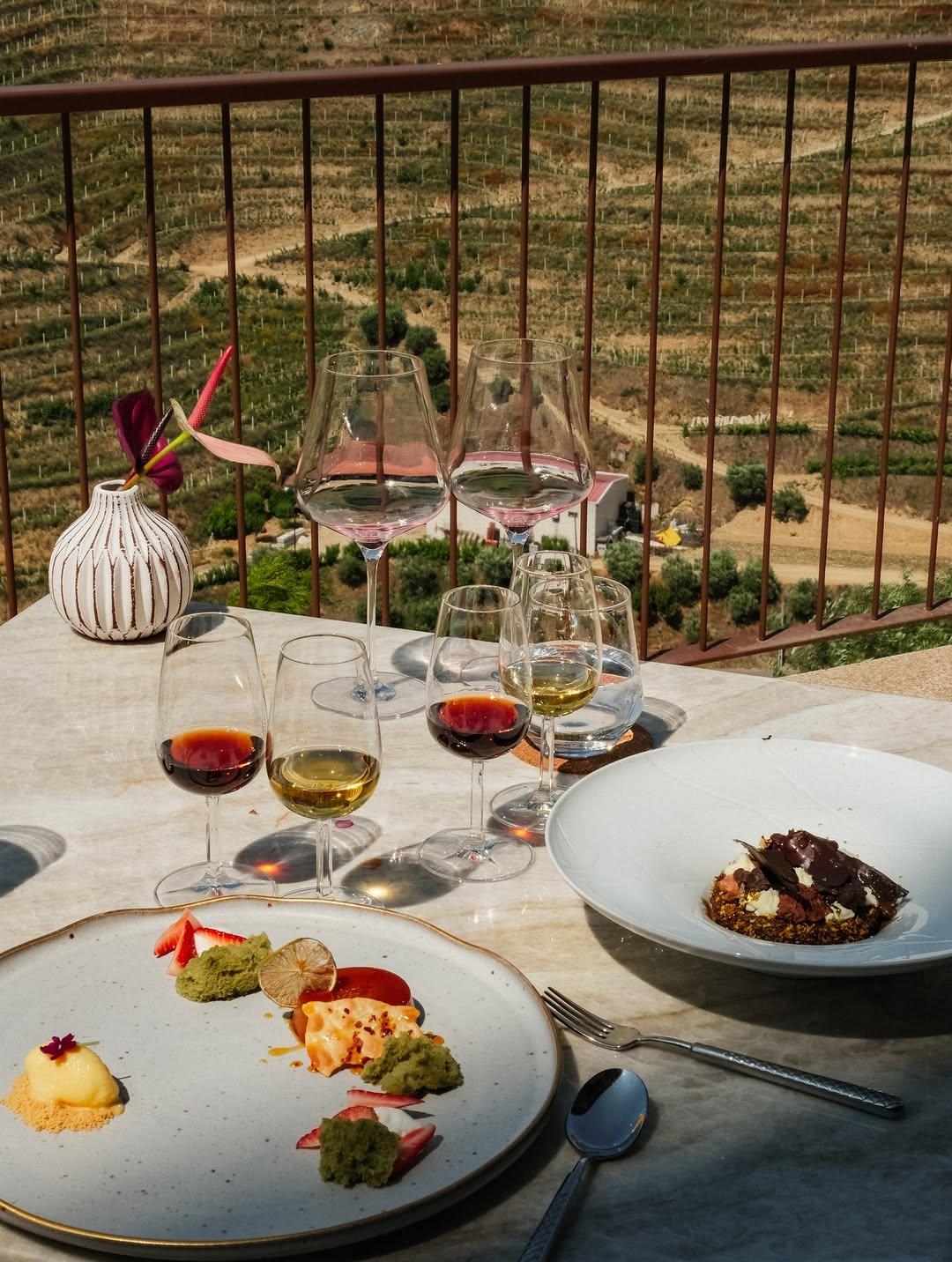 Déjeuner au restaurant de l’hôtel Quinta São José do Barrilário © thewineceo