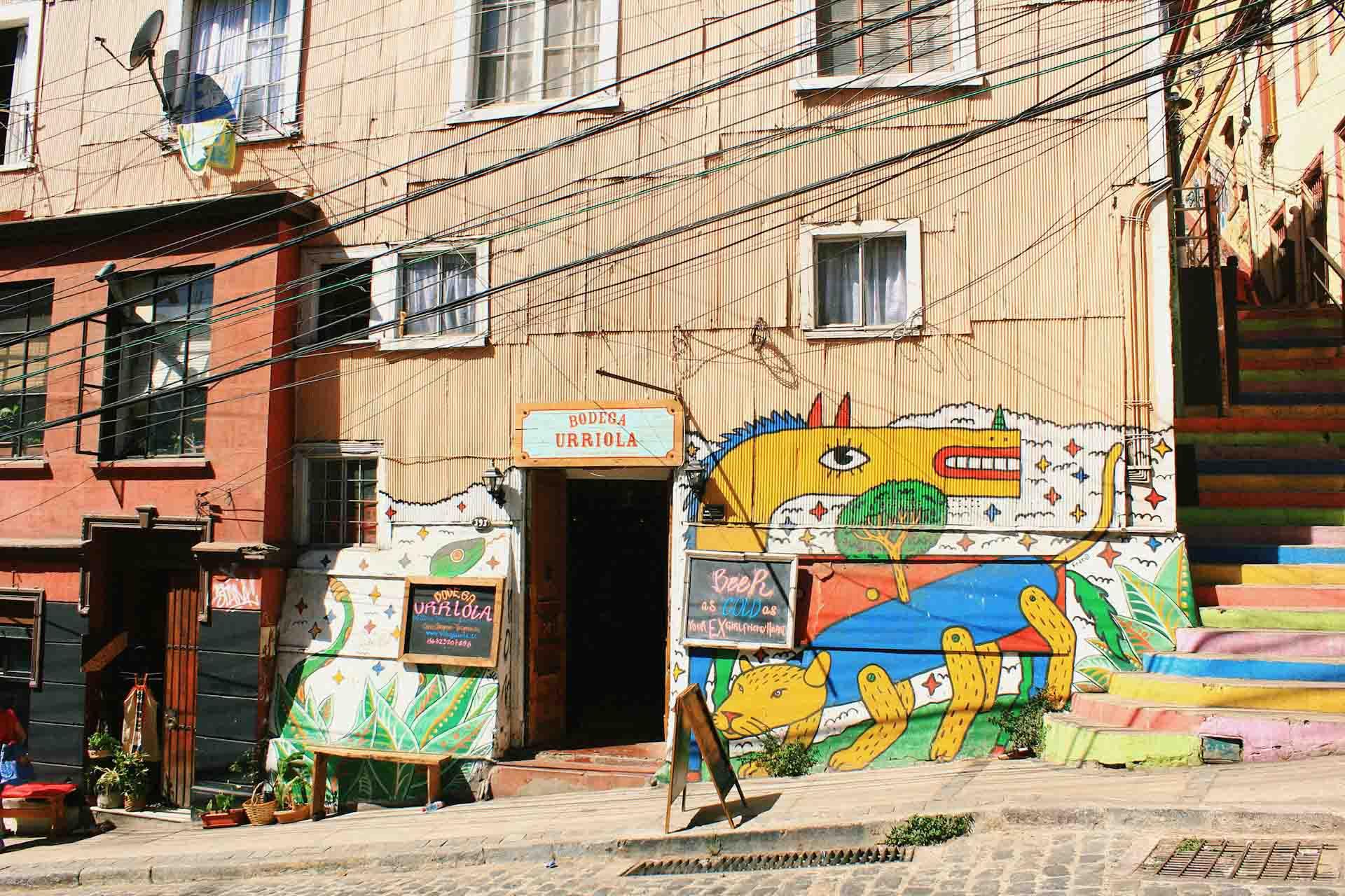 Les peintures murales à Valparaiso © Pepe Cast Zam