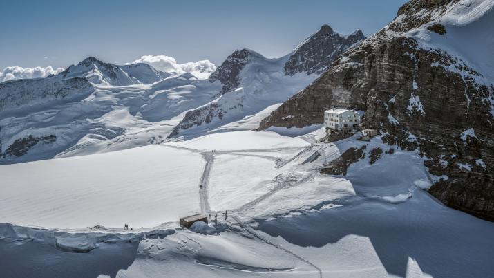 Vue aérienne de la Mönchsjochhütte. © Jungfraubahnen