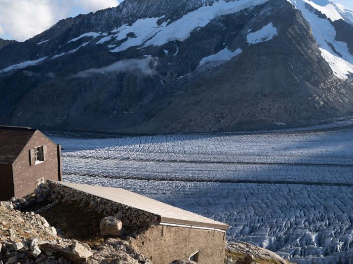 A la Konkordiahütte dans la lumière du soir. @ DB / Yonder