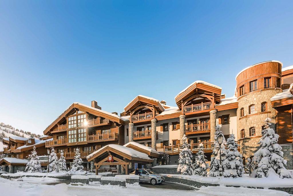 L’Apgoée Courchevel — façade.