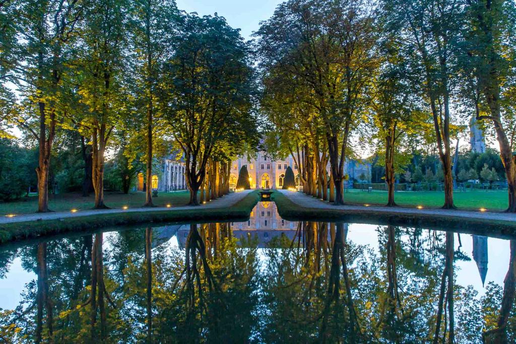 Abbaye de Royaumont au crépuscule © Yann Monel