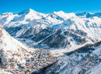 72 heures à Val d’Isère : les meilleures adresses de la mythique station savoyarde