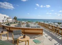 En Crète, un resort authentique façon village face à la mer
