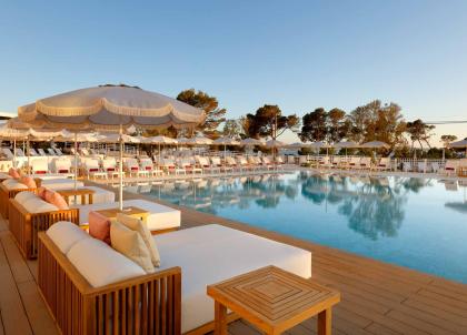 TRS Ibiza Hotel, le charme d’un resort haut de gamme