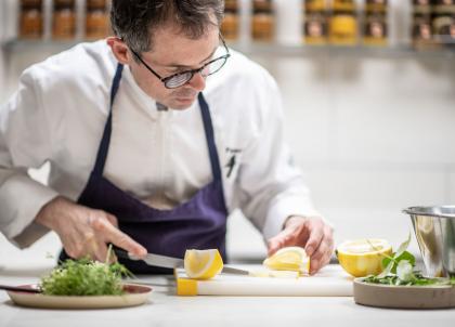 Rencontre avec Pascal Barbot et Christophe Rohat (Astrance), « en résidence » chez Cèna