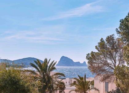 Ibiza : 7Pines Resort, nouvelle adresse 5-étoiles avec vue sur la côte Ouest de l’île