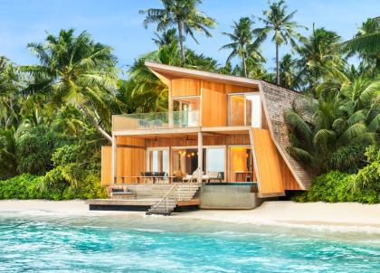 Aux Maldives, St. Regis fait une arrivée fracassante, dévoilant un fabuleux resort