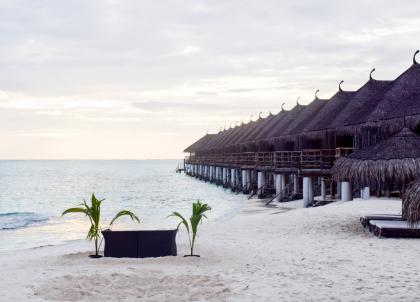 Maldives : le luxe se vit pieds nus au Constance Moofushi