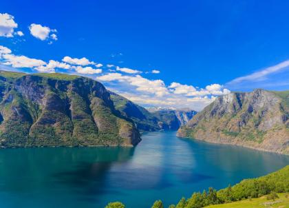 Dans les fjords autour de Bergen, la Norvège version été