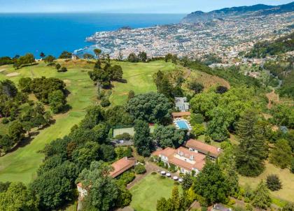 Casa Velha do Palheiro : une grande dame dans un jardin à Madère