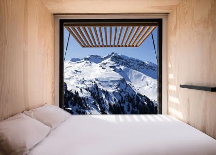 On a testé Flying Nest, l'hôtel nomade d'Ora-ïto posé au pied des pistes d'Avoriaz