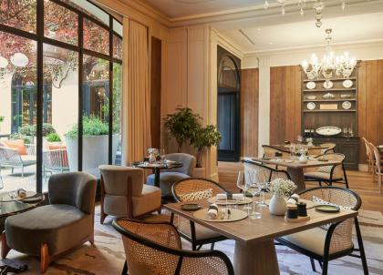 Où dîner pour la Saint-Valentin à Paris ? 10 adresses pour savourer l’amour à la carte