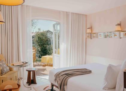 Villa Colette : l’esprit Cap-Ferret dans une maison joyeuse signée Starck