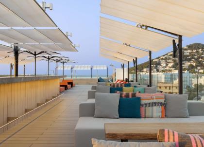 À l'intérieur du W Ibiza, l'un des derniers hôtels 5 étoiles de l'île