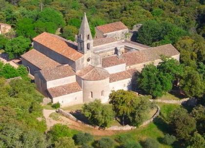 Hostellerie de l’Abbaye : un hôtel 3 étoiles de charme en Provence