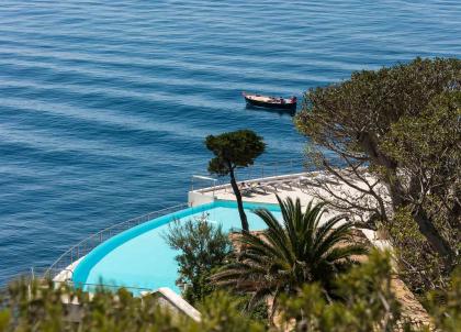 Riviera : les plus belles piscines d'hôtels de la Côte d'Azur