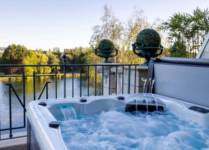 Les plus belles suites et chambres d'hôtel avec jacuzzi privatif