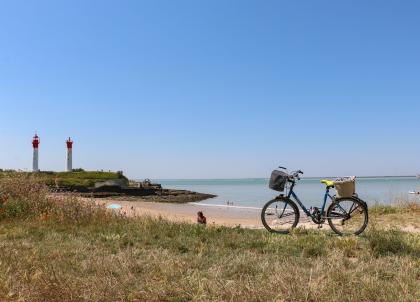 Écotourisme insulaire : 5 petites îles françaises sans voitures à découvrir hors saison