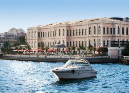 À Istanbul, un hôtel extraordinaire signé Four Seasons sur le Bosphore