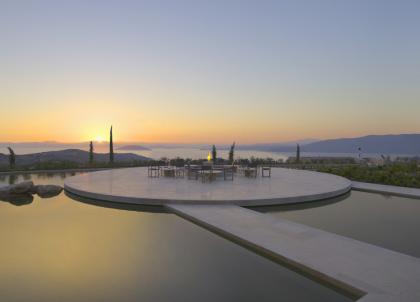 A l’intérieur de l’Amanzoe, le fabuleux resort d'Aman en Grèce