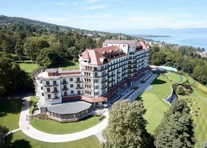 Hôtel avec vue : 10 des plus beaux hôtels en bord de lac, en France et en Europe
