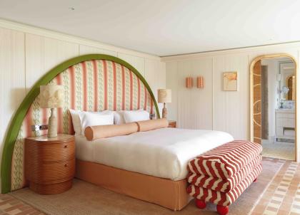 À Saint-Tropez, le Byblos dévoile huit nouvelles suites signées Laura Gonzalez