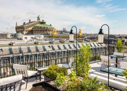 Sequoia, nouveau rooftop parisien au sommet de l'hôtel Kimpton St Honoré