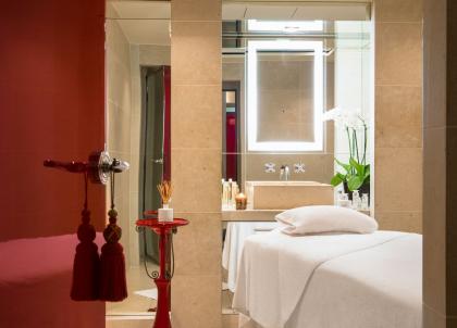 On a testé un soin Nescens au spa de La Réserve Paris