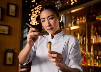La meilleure cheffe du monde signe la nouvelle carte cocktails de MGallery