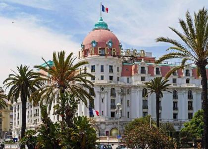 Le Negresco organise des ateliers d’art pour les enfants à Nice