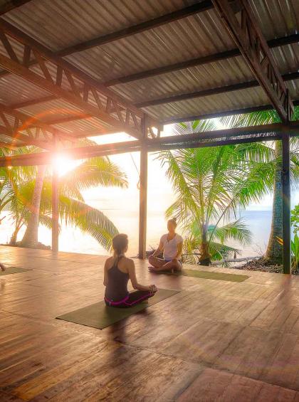 Volcans et yoga pour se reconnecter avec la nature - Esprit Yoga