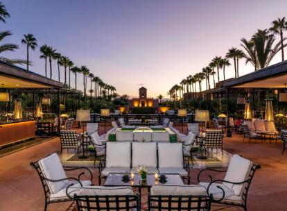 Idées de demande en mariage : les voyages et hôtels de luxe où demander sa main