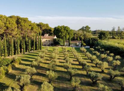 Le Mas des Prêcheurs, une demeure d’esthètes au pied des Alpilles