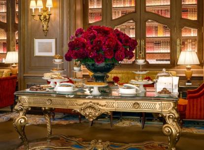 Où savourer les meilleurs tea times de palaces à Paris ?