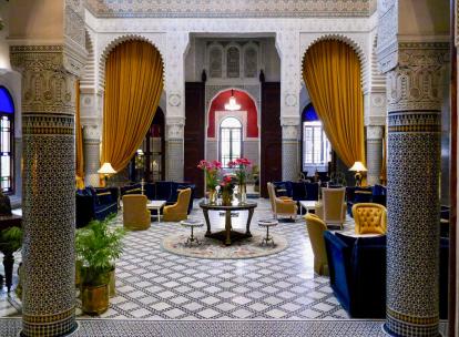 On a dormi dans la Suite Royale du Riad Fès, balcon sur la médina