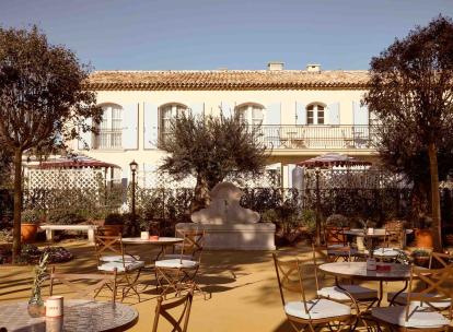 Notre avis sur AREV Saint-Tropez, l'hôtel qui veut transformer la vie tropézienne en rêve éveillé